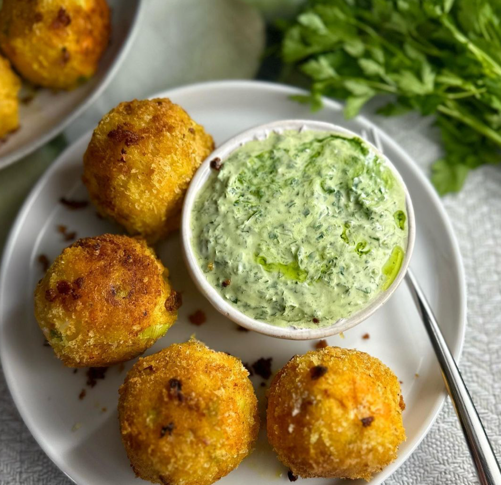 TROUT AND BLUE CHEESE FISHCAKES WITH PARSLEY SAUCE